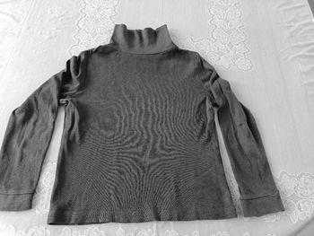 T-shirt col roulé 8 ans