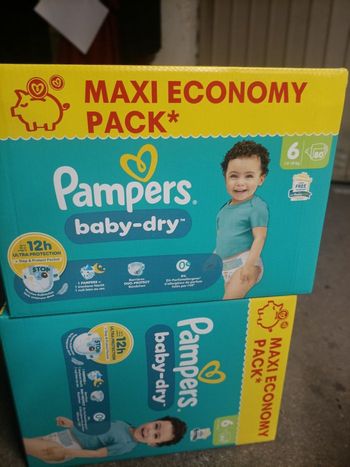 Lot de couches Pampers T6 