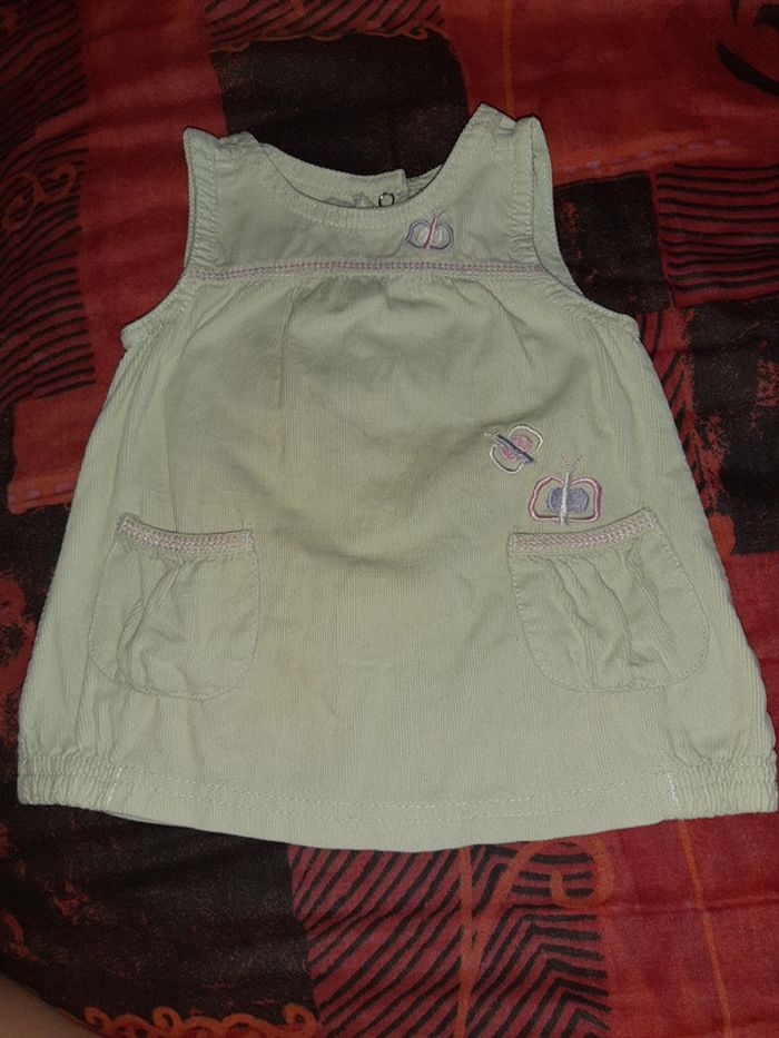 Robe vert amande 3mois