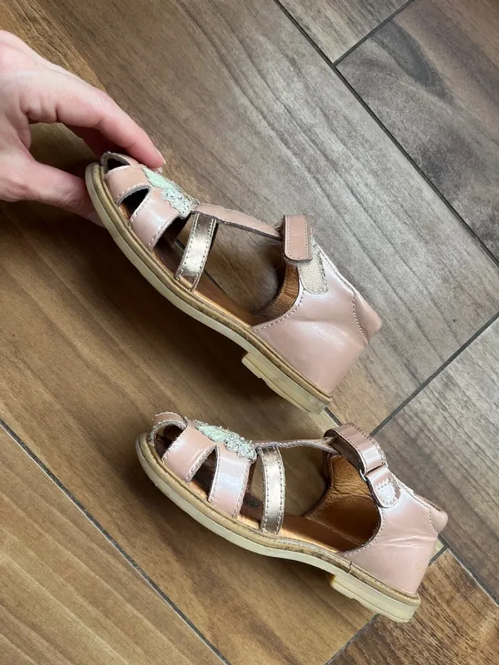 Sandales papillon GBB taille 25 - photo numéro 4