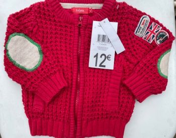 Gilet 6 mois neuf
