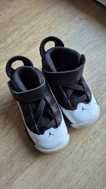 Baskets Jordan enfant