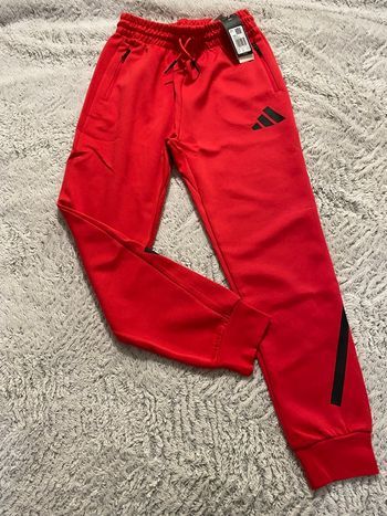 pantalon jambes fuselées adidas Z.N.E. neuf taille 16 ans
