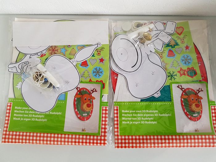 Lot de 2 personnages Rudolph 3D à monter