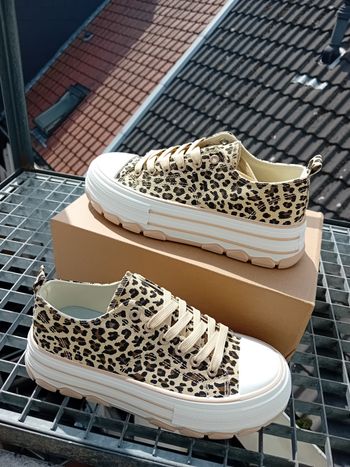 Basket femme léopard  37