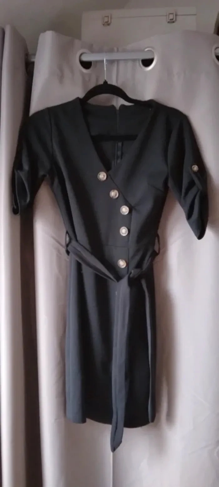 Robe noire