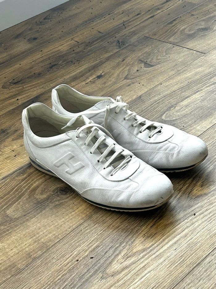 Paire de basket blanche Hogan 9 1/2 - photo numéro 2