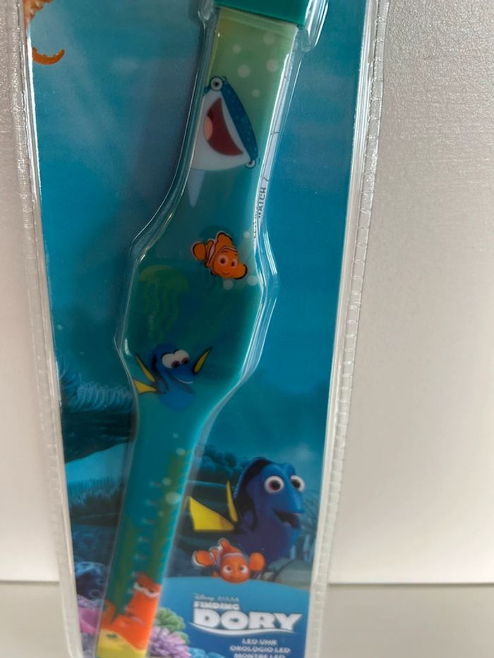 Disney Nemo & Dory Montre/Watch L.E.D ( neuf sous Blister) - photo numéro 2