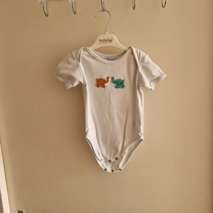 12/18 moi body éléphant