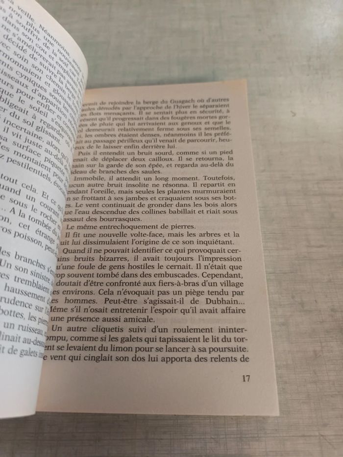 Livre la citadelle noire - photo numéro 4
