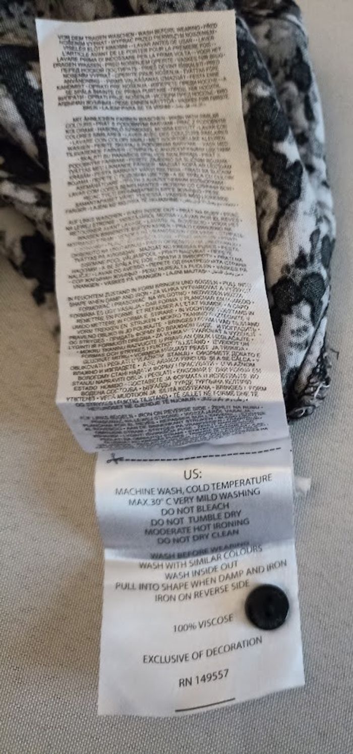 Prête à rugir de style ? 🐍 Cette chemise AMISU à l'imprimé serpent ultra tendance est la pièce qu'i - photo numéro 8