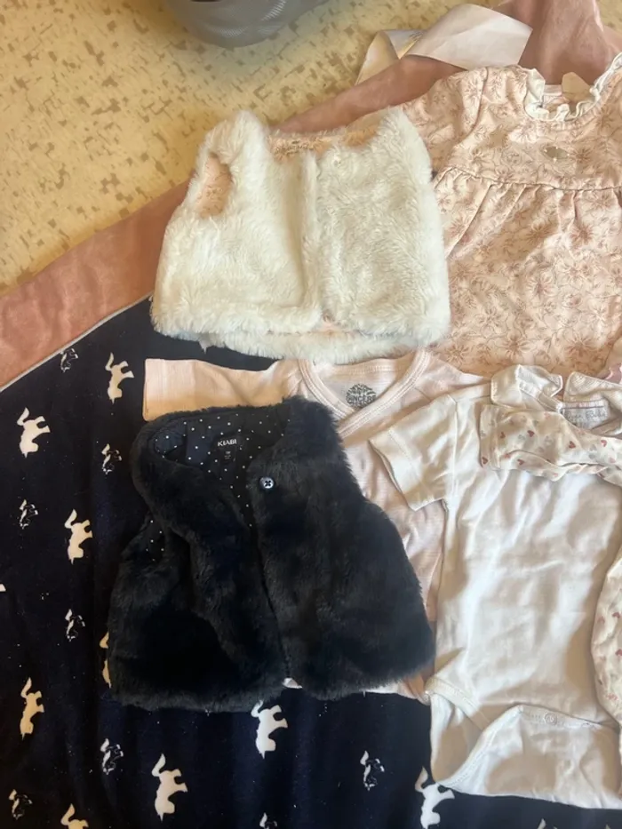 Vêtements bébé 1 mois - photo numéro 2