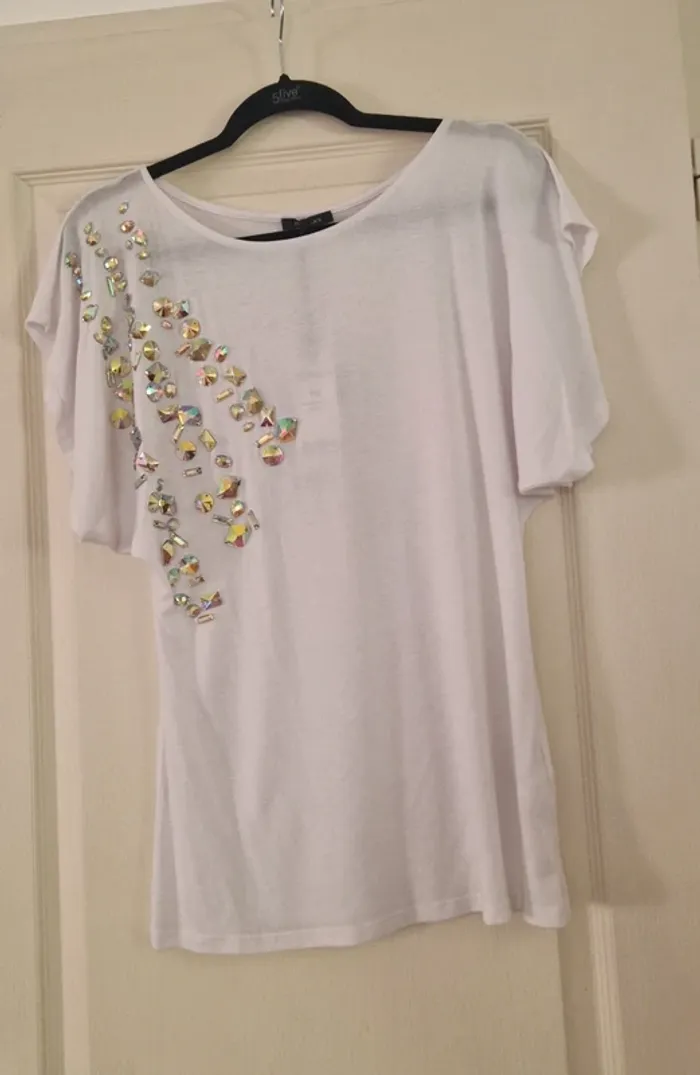 Magnifique T-shirt Morgan taille M blanc et bijoux cristaux - photo numéro 3