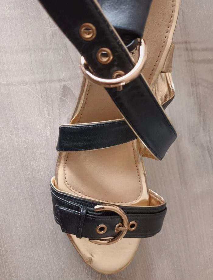 Chaussure pointure 39 - photo numéro 4