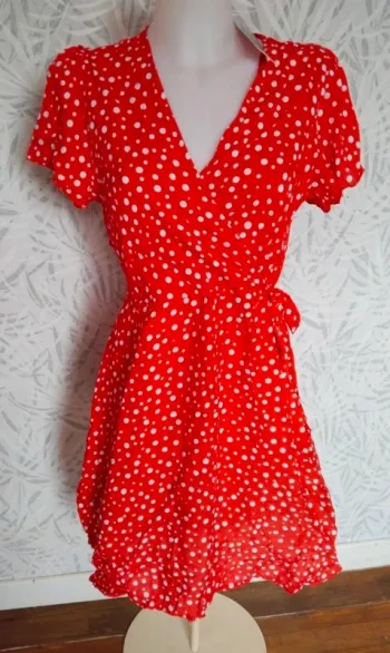 Jolie robe à pois d'été femme neuve taille 36 38 S M