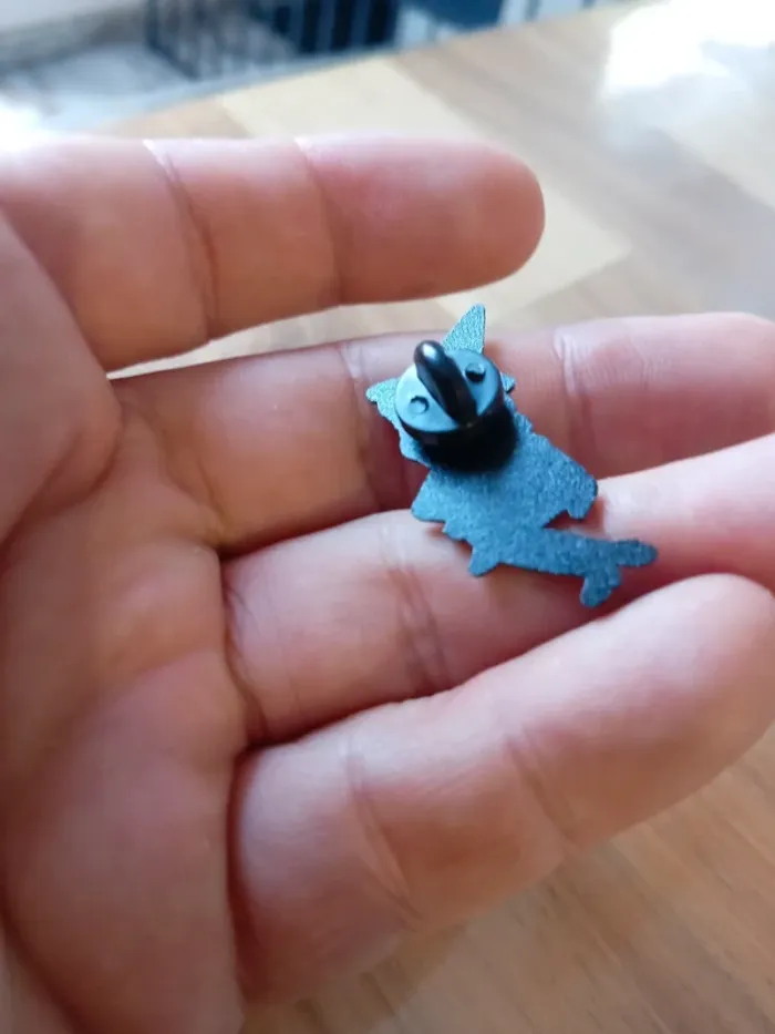 Pin's Ma sorcière bien-aimée - photo numéro 2
