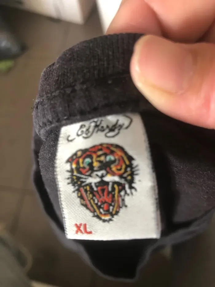 Haut Ed Hardy T42 👚 - photo numéro 5