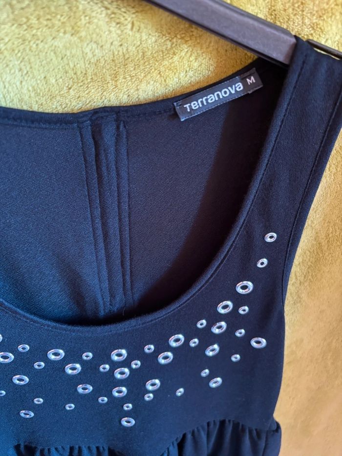 Robe noire pour femme - photo numéro 2