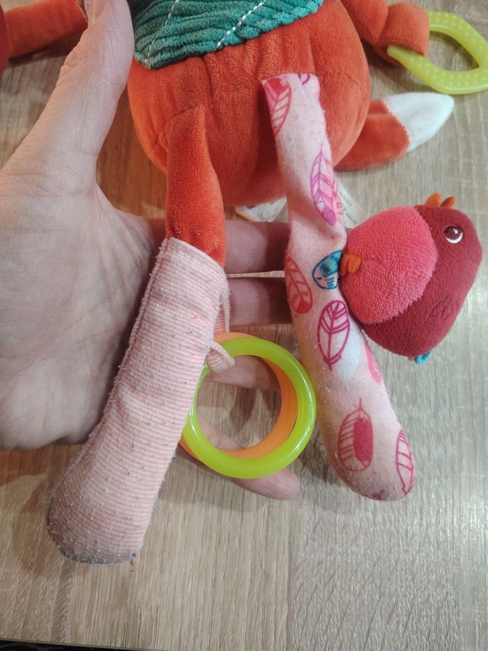 Alice la renarde peluche d'activités de la marque lilliputiens - photo numéro 4