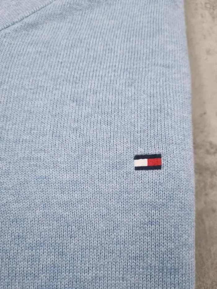 Pull col V Tommy Hilfiger bleu ciel – Taille XXL Homme - photo numéro 5