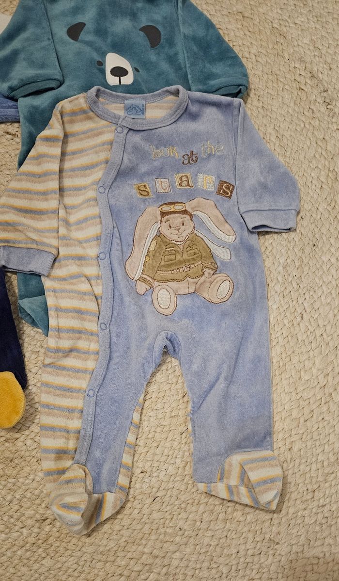 Lot 5 pyjamas velours 3mois - photo numéro 3