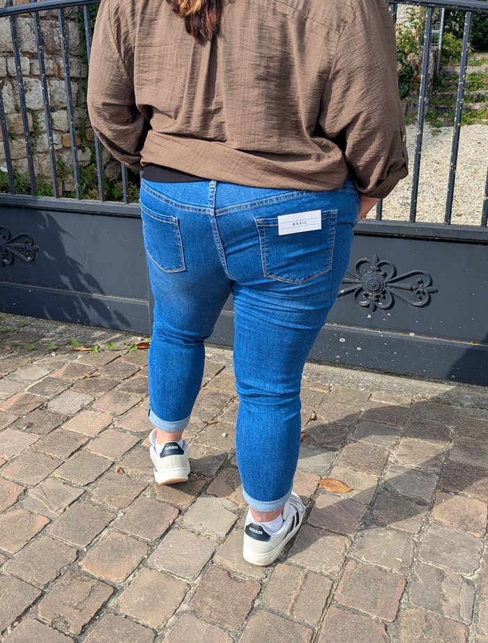 Jean stretch Andorre bleu moyen
Taille 44 - photo numéro 5