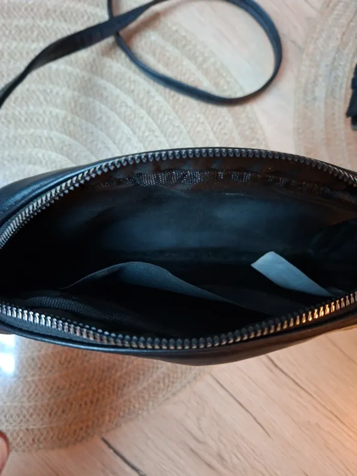 Sac bandoulière noir femme – effet cuir - photo numéro 3