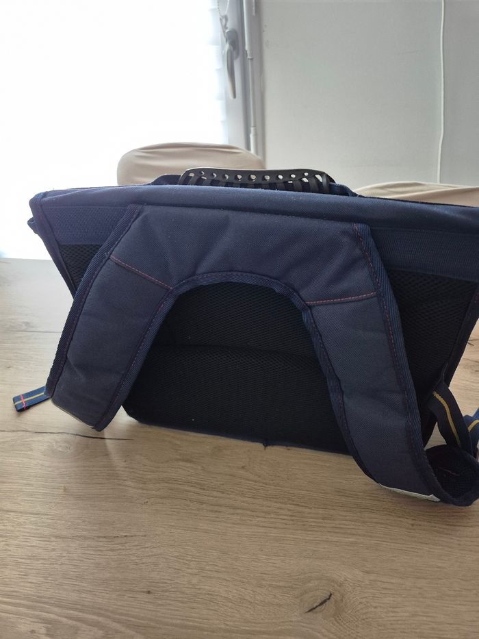 Cartable NAF NAF et sa trousse assorti - photo numéro 2