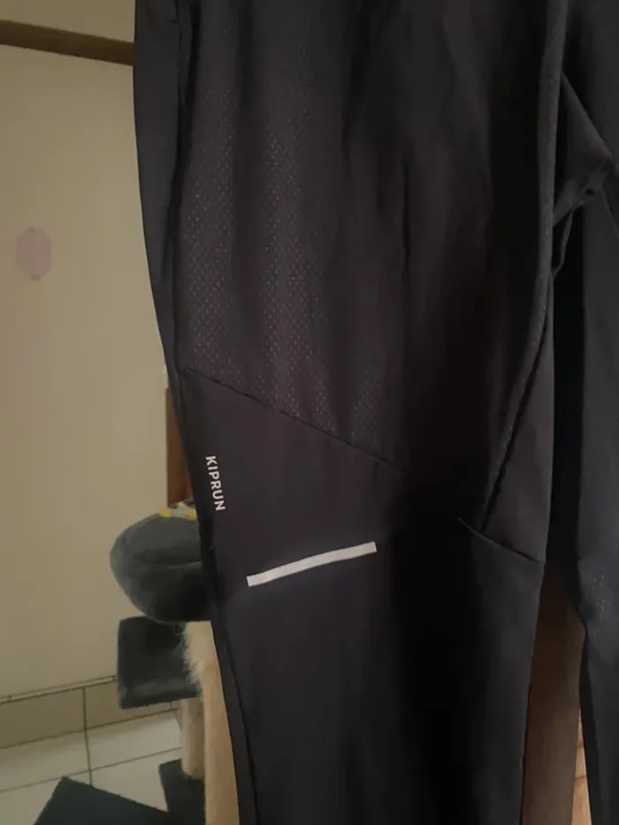 Leggings de sport noir Decathlon – Taille L – Style & confort au top ! - photo numéro 3