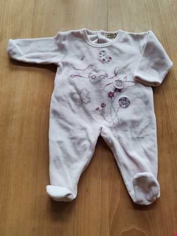 Dors bien 3 mois fille