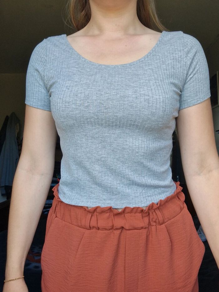 Tee-shirt top