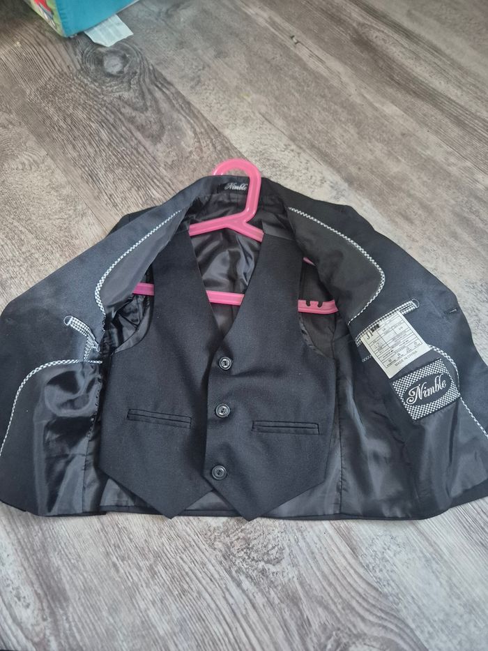 Costume 3 pièces noir - photo numéro 2