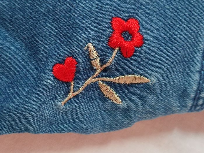 Pantalon en jean fleur - Resserré à la taille - 23 mois - Très bon état - Orchestra - photo numéro 6