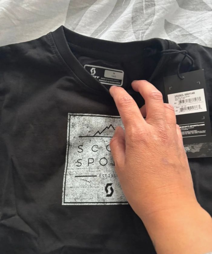 TEE shirt - photo numéro 2