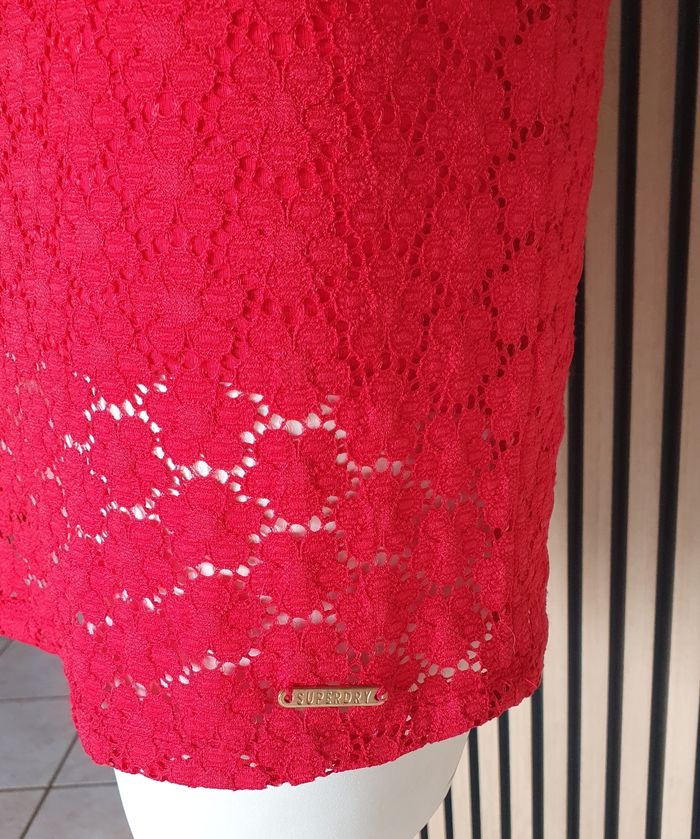 Superbe robe rouge Superdry 😍 - photo numéro 4