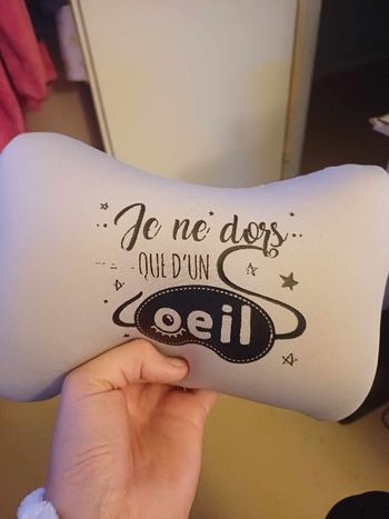 petit coussin de voyage
