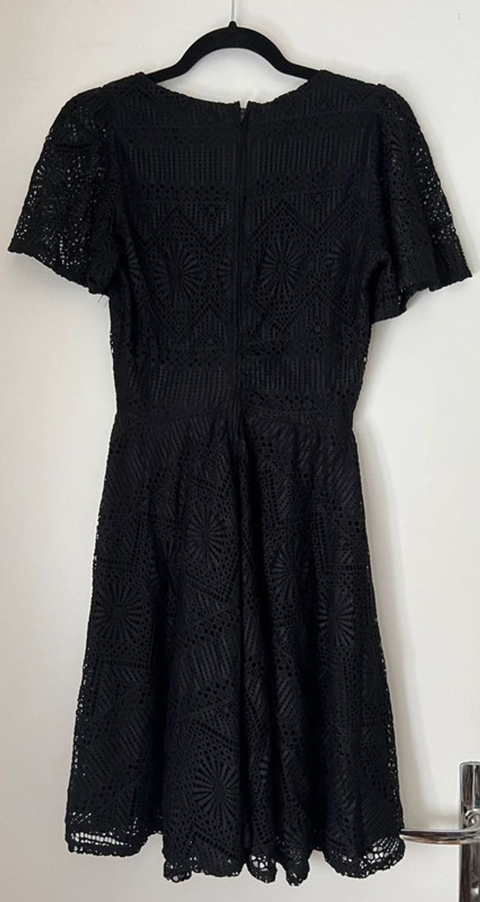 Robe brodée style patineuse taille XS-S - photo numéro 5