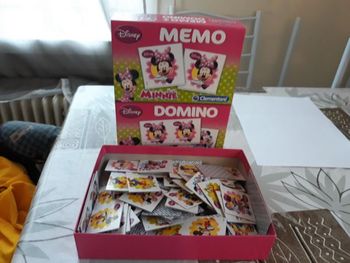 Jeu 2 en 1 : Memo et Domino Minnie