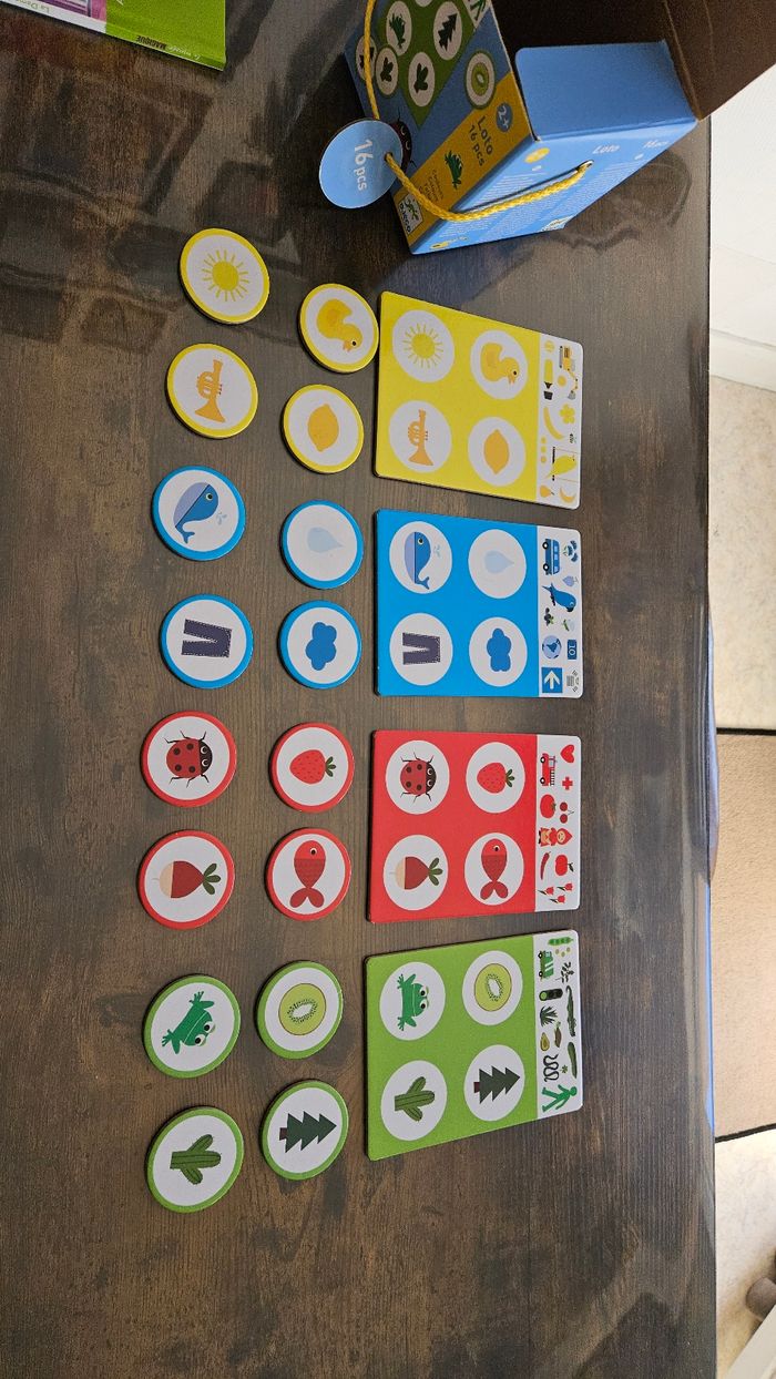 Jeu loto couleurs 2 ans