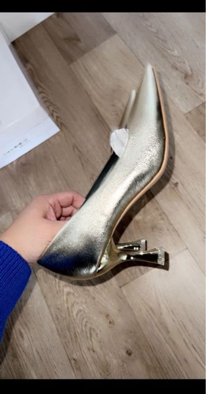 Escarpins dorée - photo numéro 3