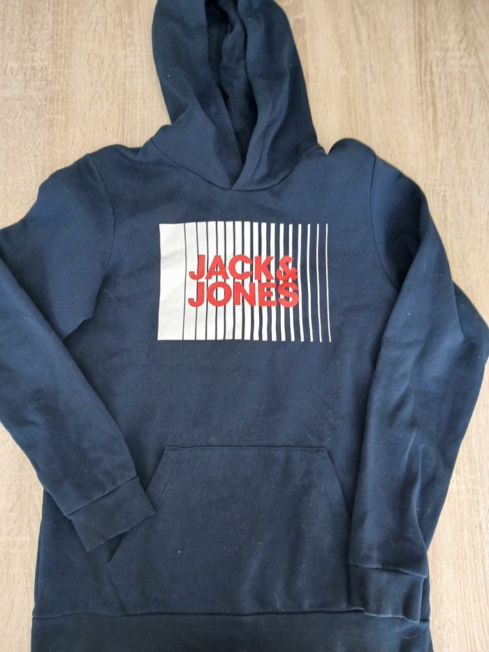 Pull a capuche