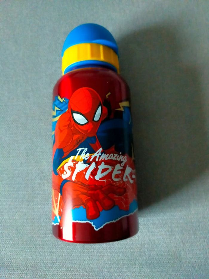 Pack Rentrée Spider-Man – Neuf (sac + trousse + gourde aluminium) - photo numéro 4