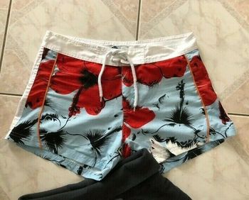 Joli short de plage taille XL 40