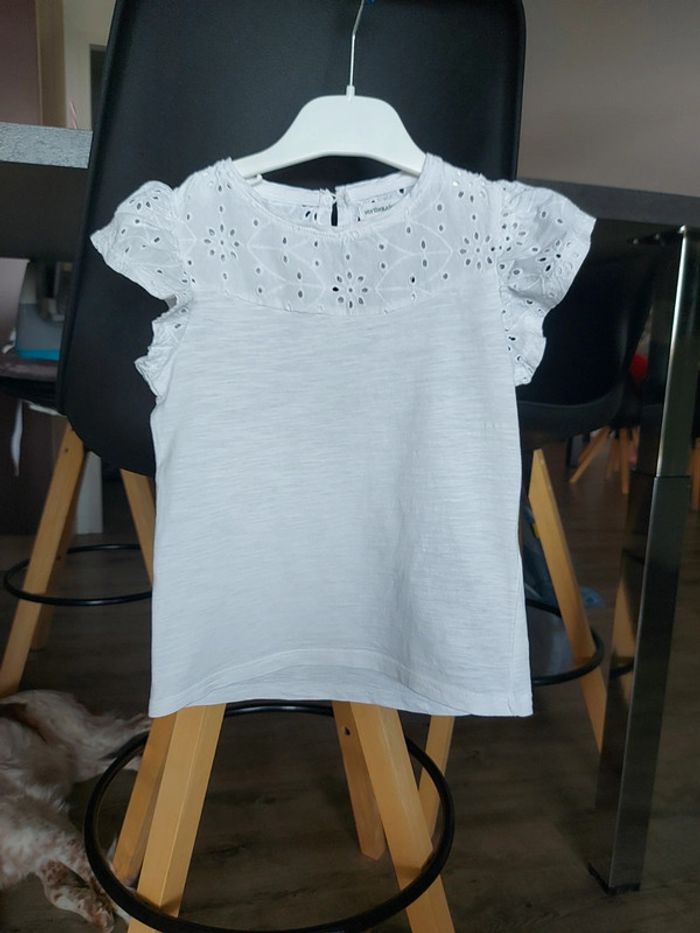Tee-shirt avec broderie anglaise blanc Vertbaudet - photo numéro 2