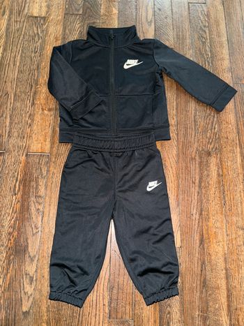 Ensemble Nike 9 mois Jamais porté