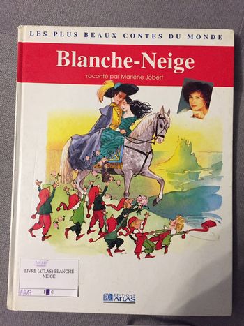 AA17-Blanche neige NEUF
