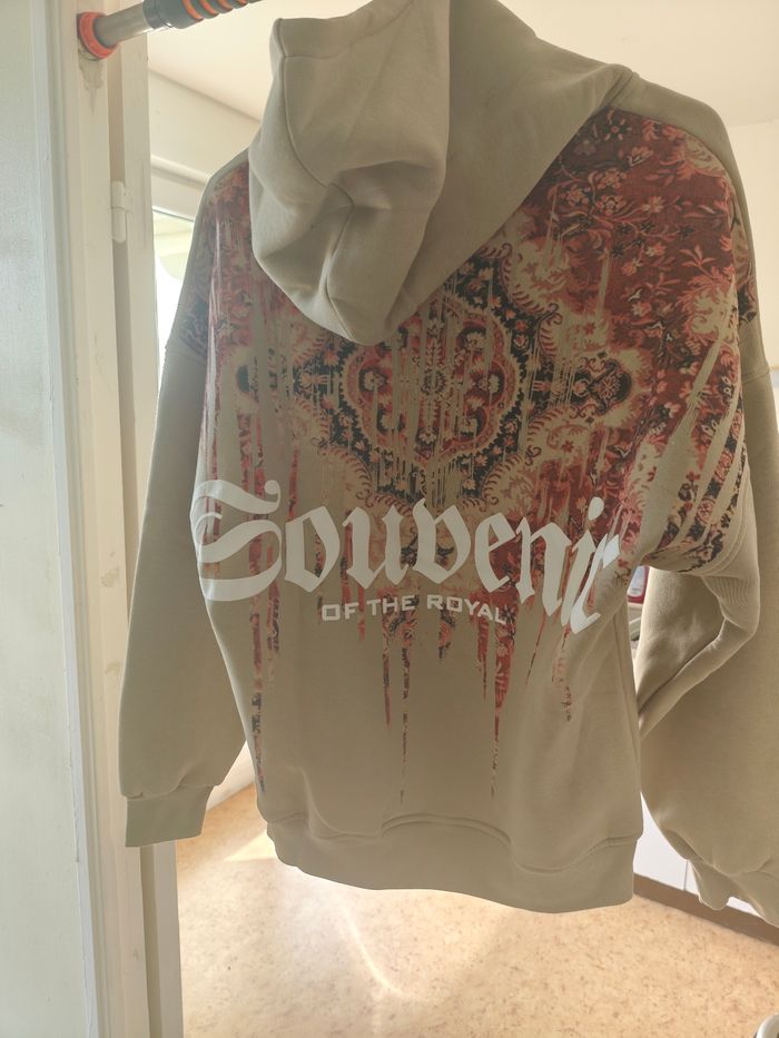 Sweat à capuche UNFFECTED “Souvenir of the Royal” – Taille S - photo numéro 2