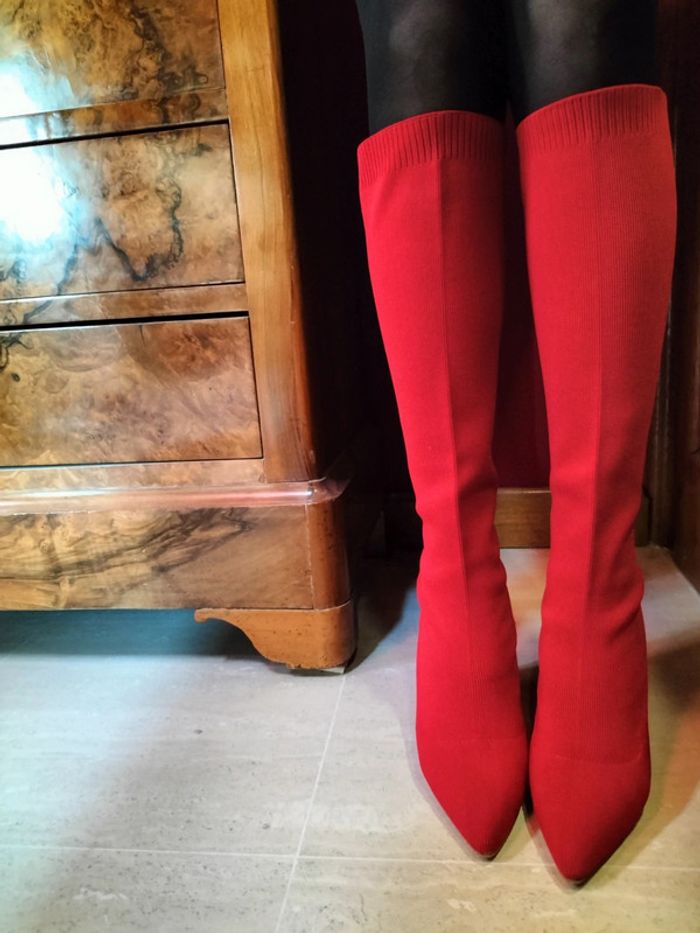 Bottes chaussettes rouges - photo numéro 2