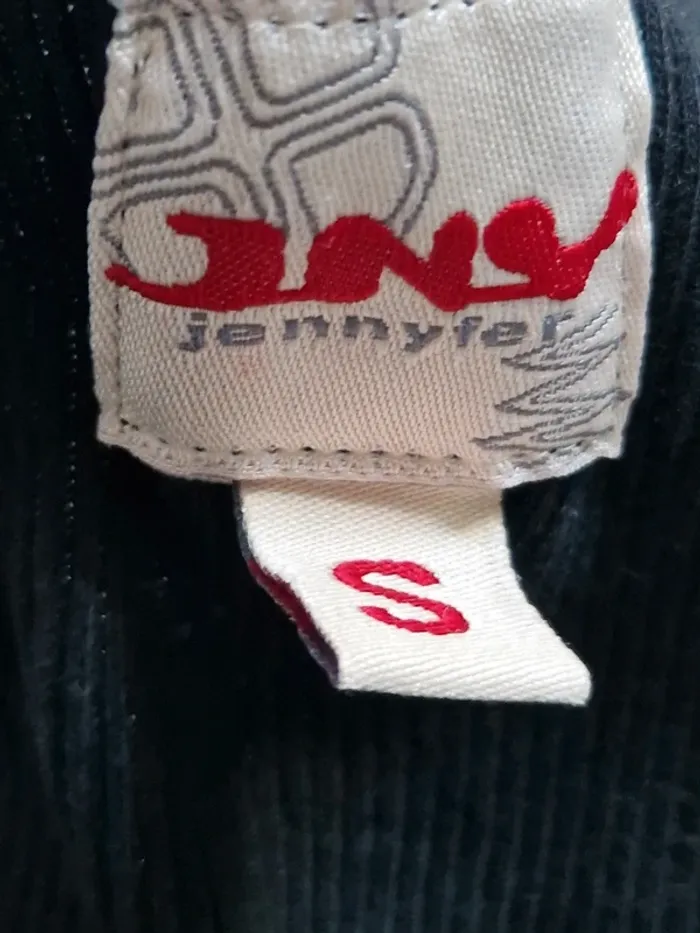 Débardeur Farniente Jennyfer noir et blanc indiqué taille S mais convient à un XS - photo numéro 2