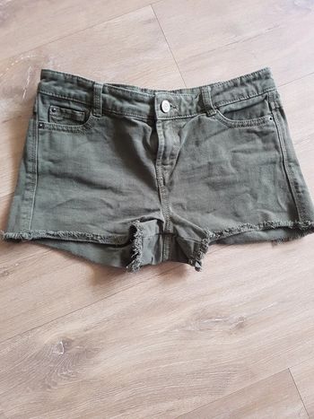 Short vert taille 32